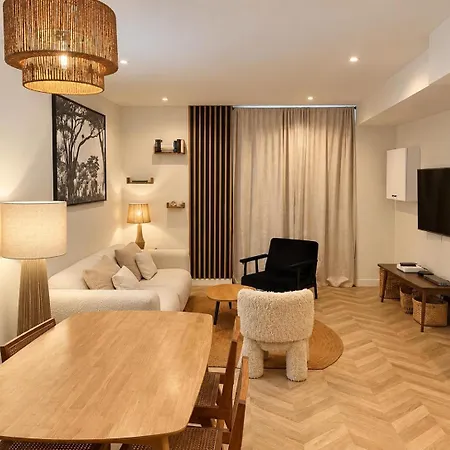 Duplex Center Of By Prestige